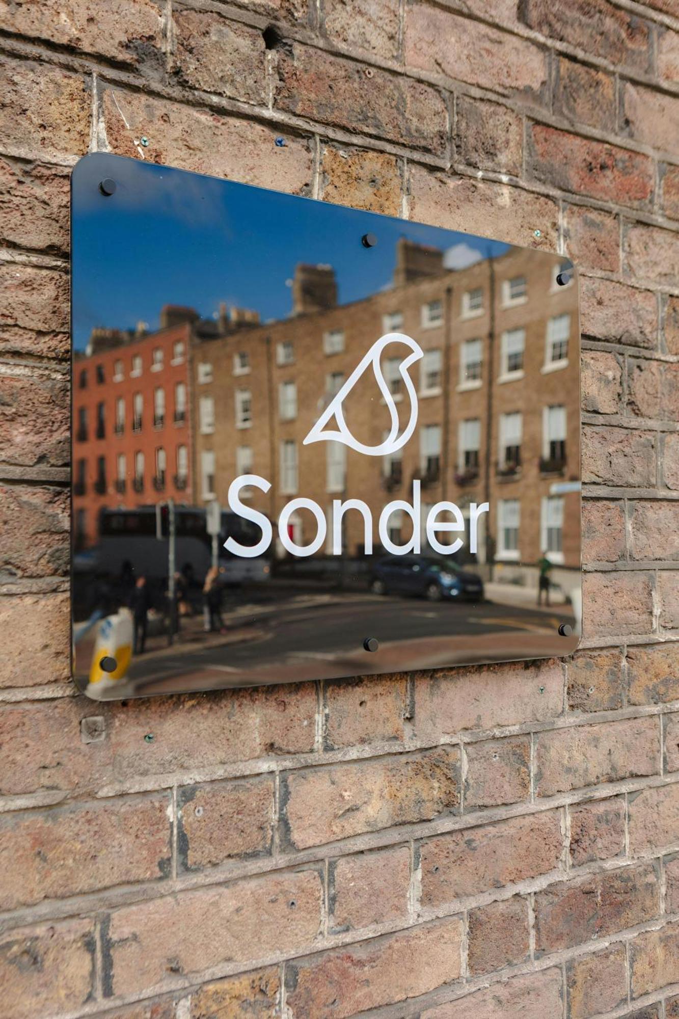The Earl Hotel Leeson Street, Sonder By Marriott Bonvoy Дублин Экстерьер фото